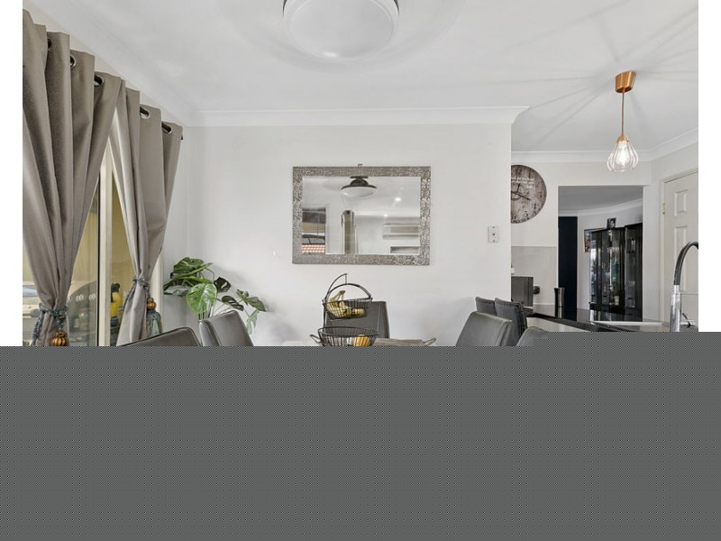 17 Friend Street, Wakerley QLD 4154