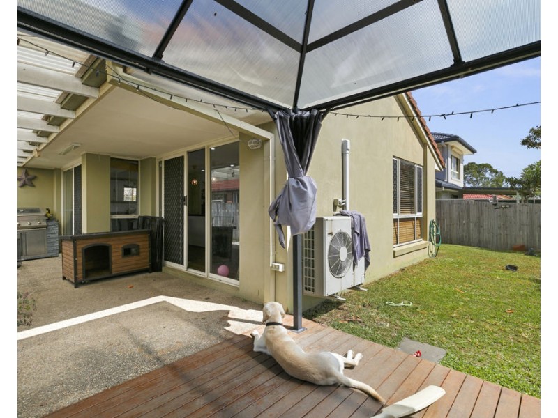 17 Friend Street, Wakerley QLD 4154