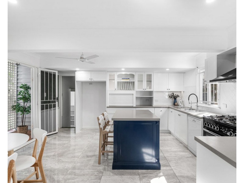 41 Milfoil Street, Manly West QLD 4179