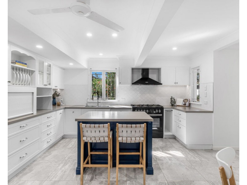 41 Milfoil Street, Manly West QLD 4179