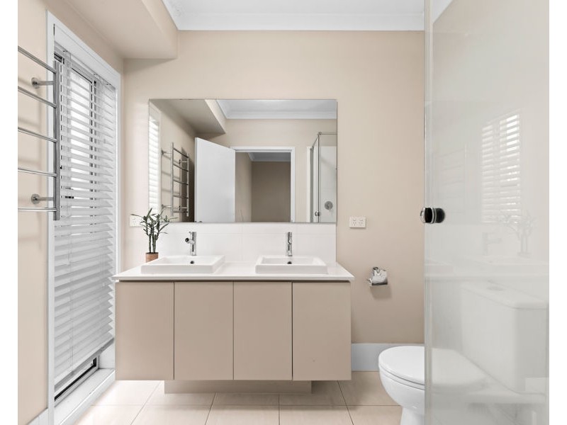 17 Foxwood Circuit, Wakerley QLD 4154