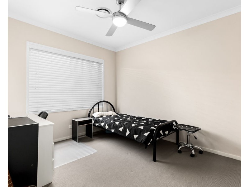 17 Foxwood Circuit, Wakerley QLD 4154