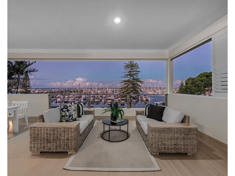 479 Royal Esplanade, Manly QLD 4179