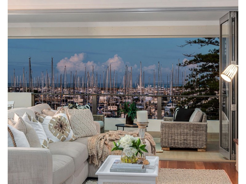 479 Royal Esplanade, Manly QLD 4179