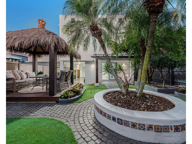 479 Royal Esplanade, Manly QLD 4179
