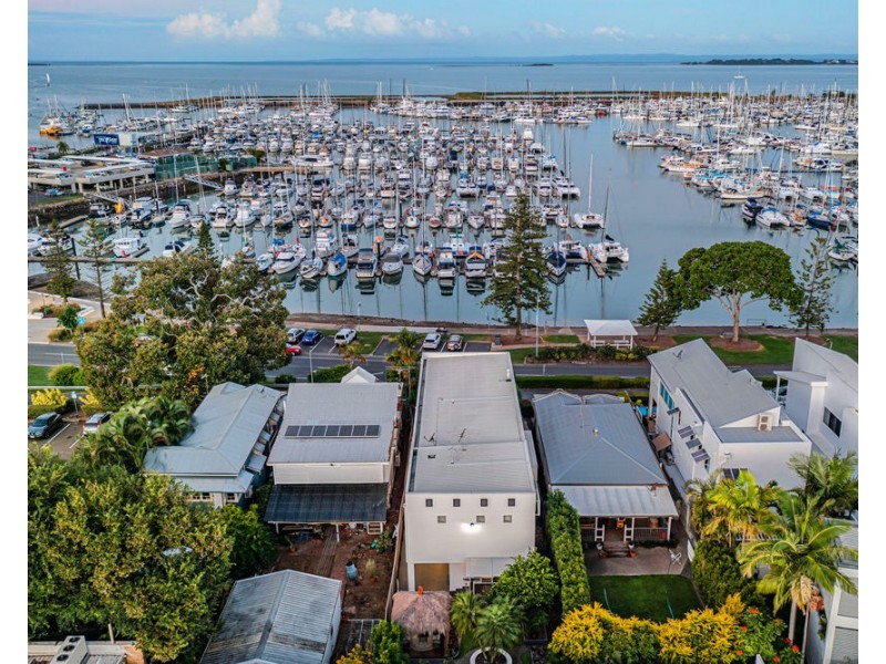 479 Royal Esplanade, Manly QLD 4179