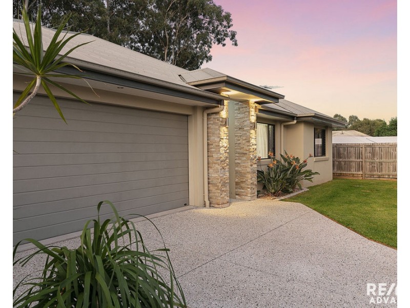 27 Bridgewater Place, Lota QLD 4179