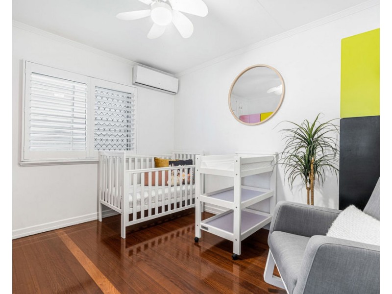 69 Greta Street, Manly West QLD 4179