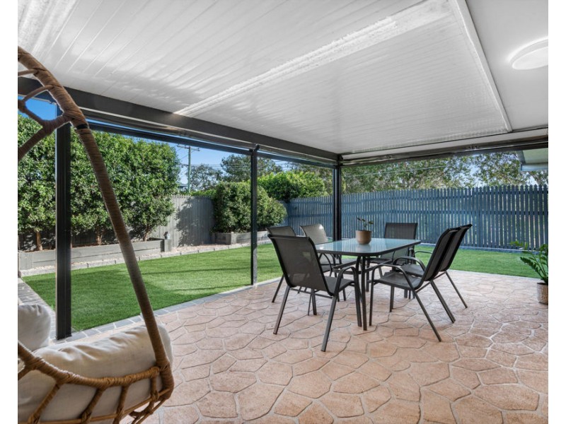 16 Pandorea Street, Wynnum West QLD 4178