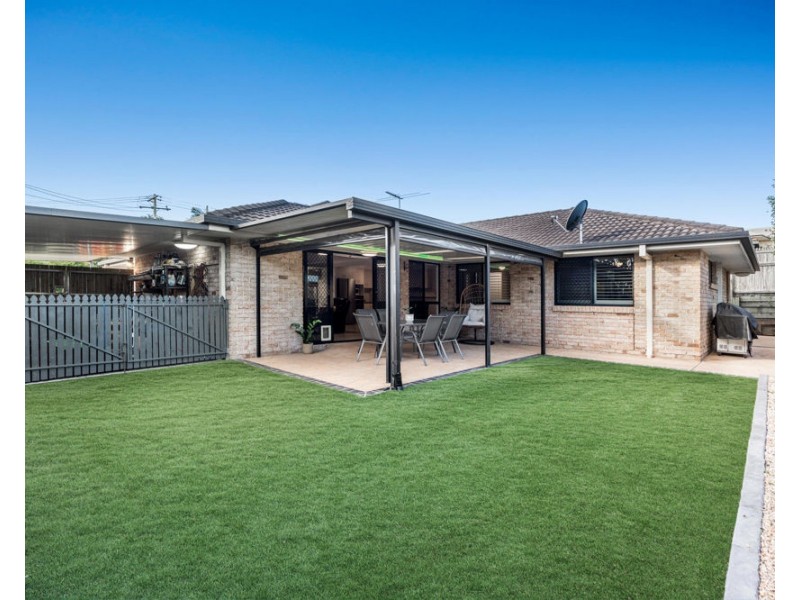16 Pandorea Street, Wynnum West QLD 4178