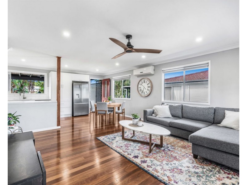 15 Kenmar Street, Wynnum West QLD 4178