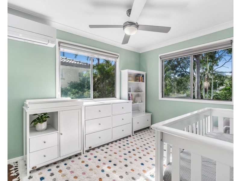 15 Kenmar Street, Wynnum West QLD 4178