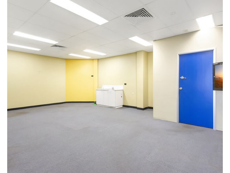 73 Clara Street, Wynnum QLD 4178