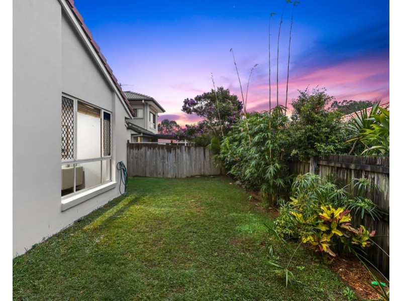 17 Friend Street, Wakerley QLD 4154