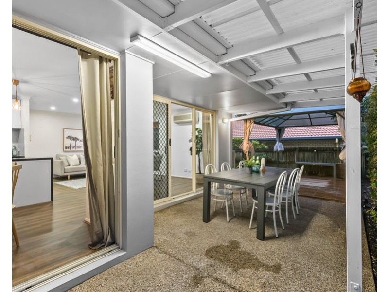 17 Friend Street, Wakerley QLD 4154