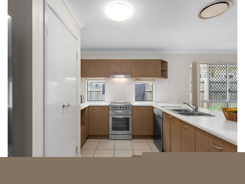 29 Dundee Crescent, Wakerley QLD 4154
