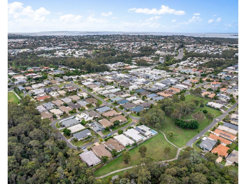 29 Dundee Crescent, Wakerley QLD 4154