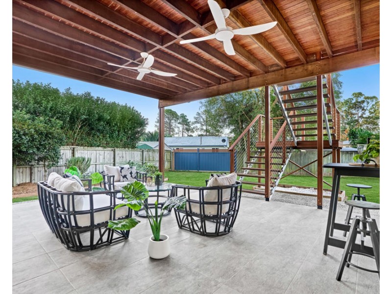 1 Greggor Street, Wynnum West QLD 4178