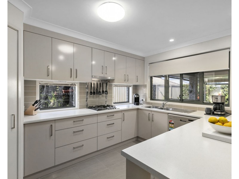 7 Harding Close, Manly West QLD 4179