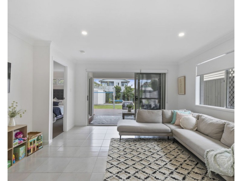 85 Joffre Street, Wynnum QLD 4178