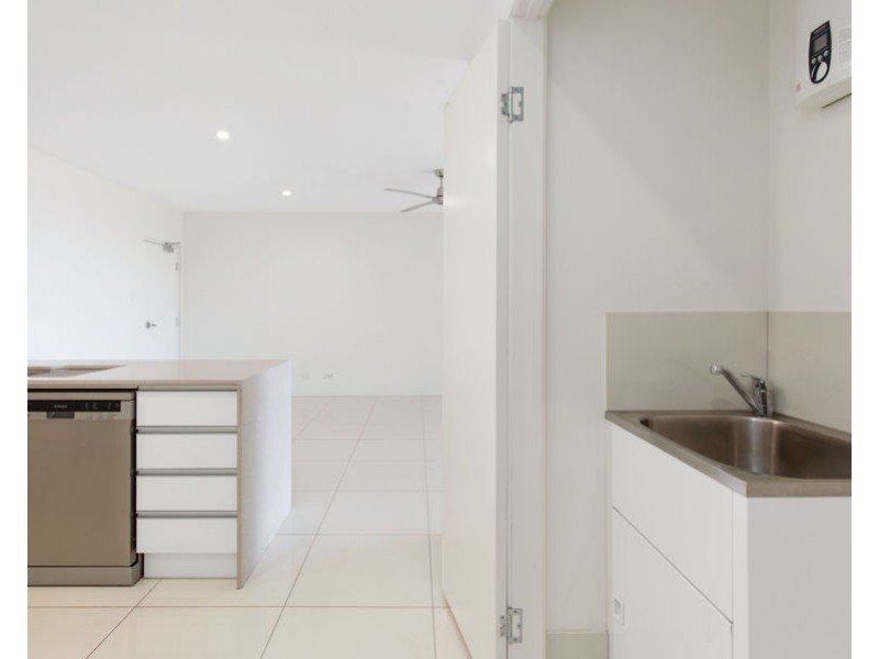 12/53-55 Pembroke Street, Carina QLD 4152