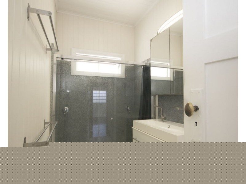 10 Kingsley Terrace, Wynnum QLD 4178