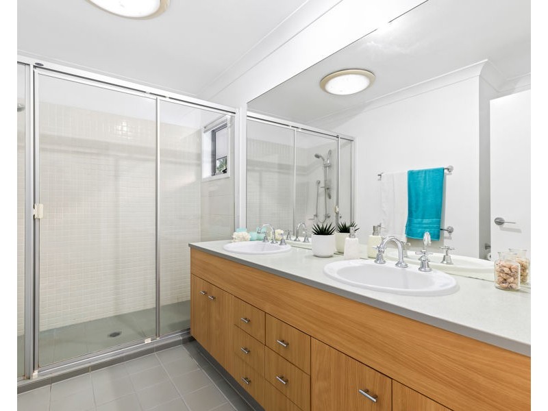 18 Yarra Road, Wakerley QLD 4154