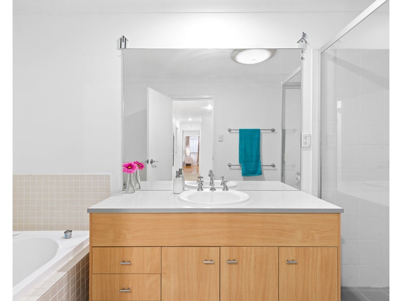 18 Yarra Road, Wakerley QLD 4154