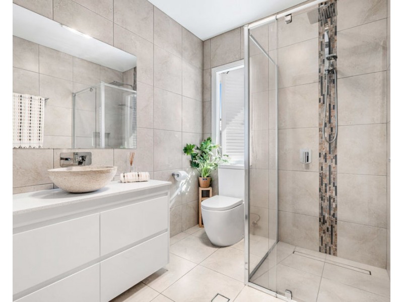 45 Wondall Road, Wynnum West QLD 4178