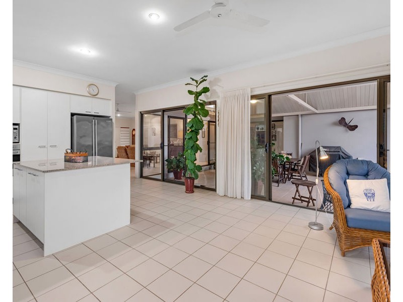 73 Mossvale Drive, Wakerley QLD 4154