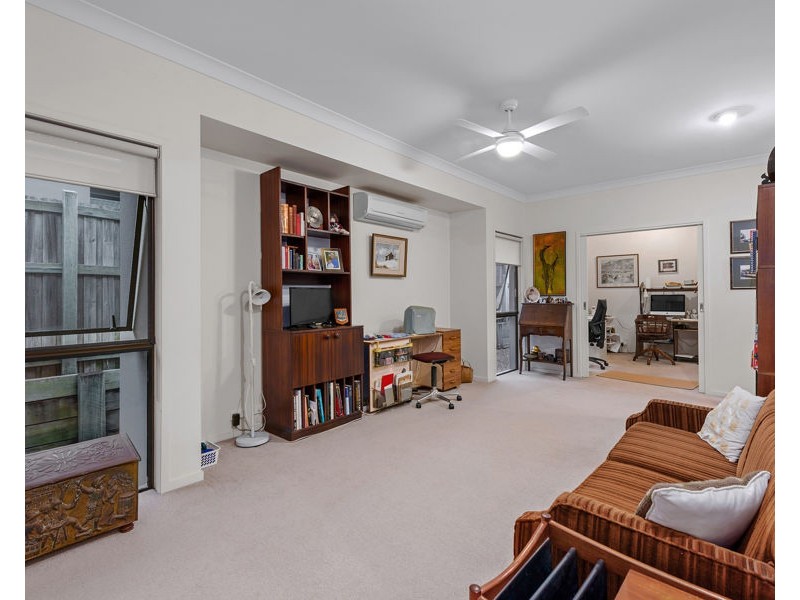 73 Mossvale Drive, Wakerley QLD 4154