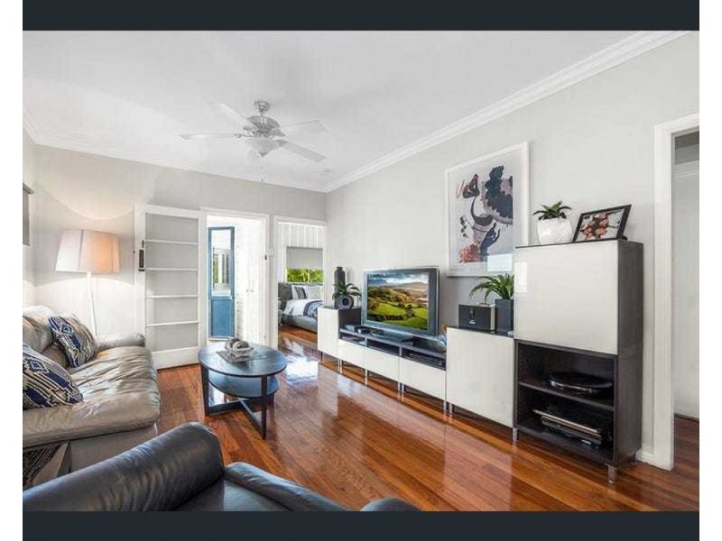 79 Grattan Terrace, Manly QLD 4179