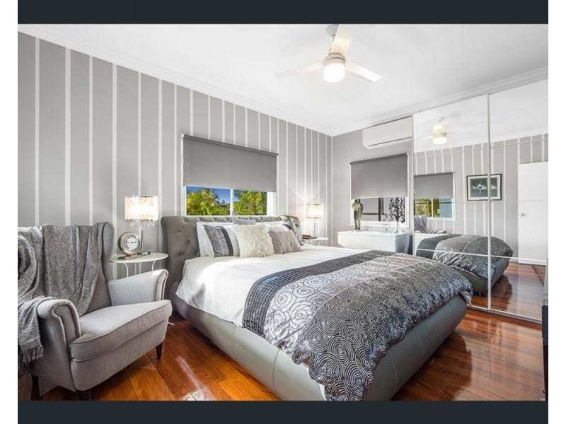 79 Grattan Terrace, Manly QLD 4179