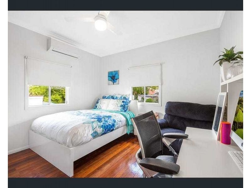 79 Grattan Terrace, Manly QLD 4179
