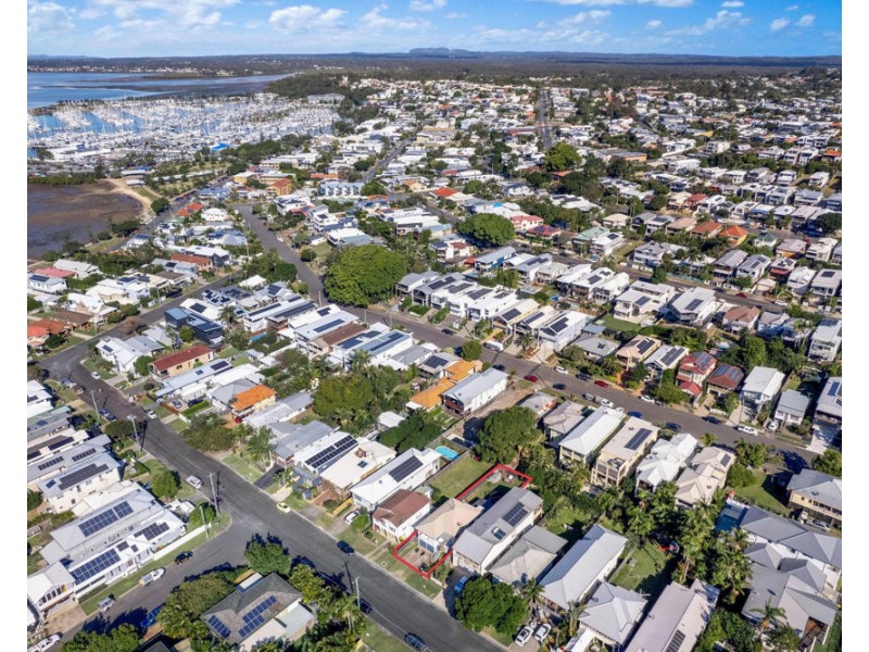 79 Grattan Terrace, Manly QLD 4179