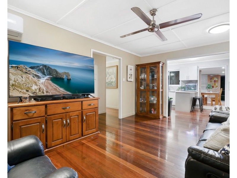 127 Wondall Road, Wynnum West QLD 4178