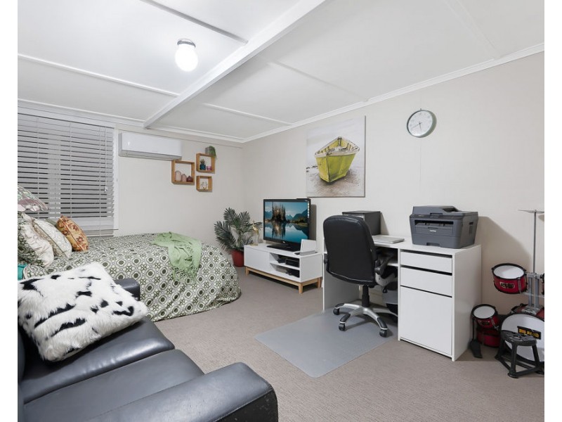 127 Wondall Road, Wynnum West QLD 4178