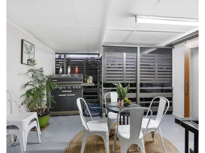 127 Wondall Road, Wynnum West QLD 4178