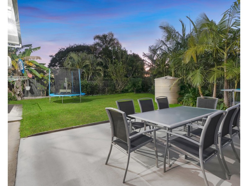 127 Wondall Road, Wynnum West QLD 4178