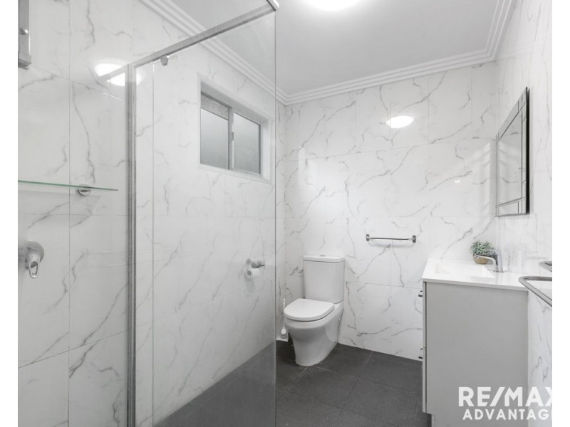 20 Greta st, Manly West QLD 4179