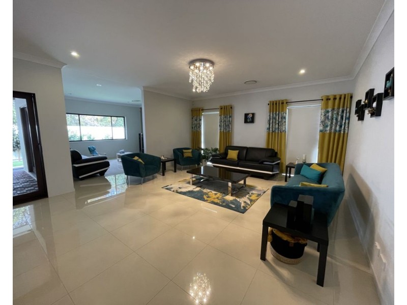 25 Wattle Place, Gumdale QLD 4154