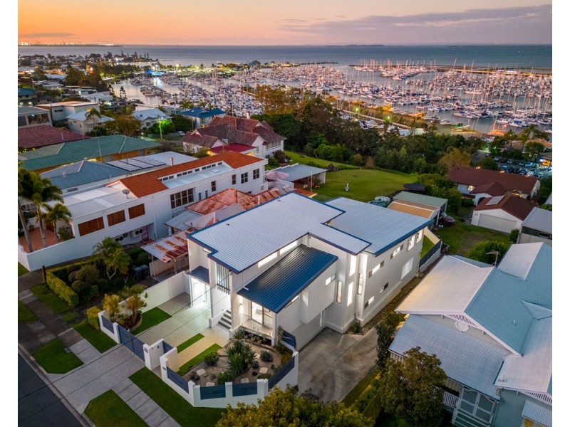 86 Oceana Terrace, Manly QLD 4179