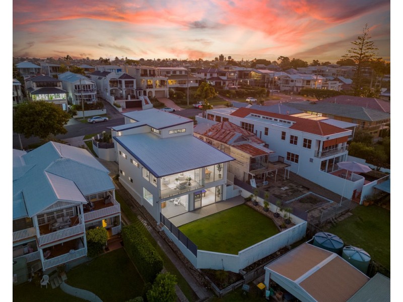 86 Oceana Terrace, Manly QLD 4179