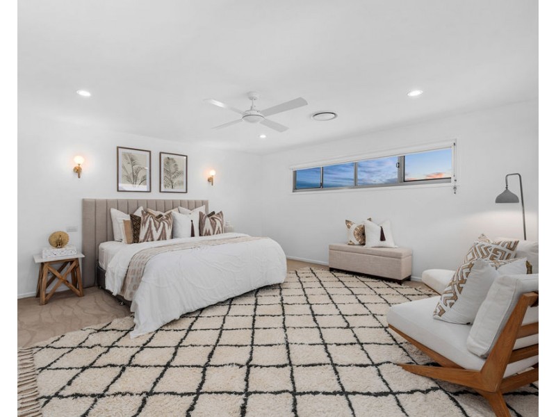 86 Oceana Terrace, Manly QLD 4179