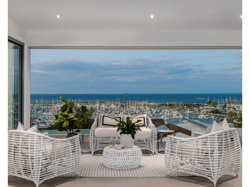 86 Oceana Terrace, Manly QLD 4179