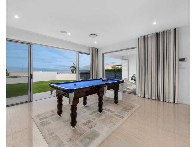 86 Oceana Terrace, Manly QLD 4179