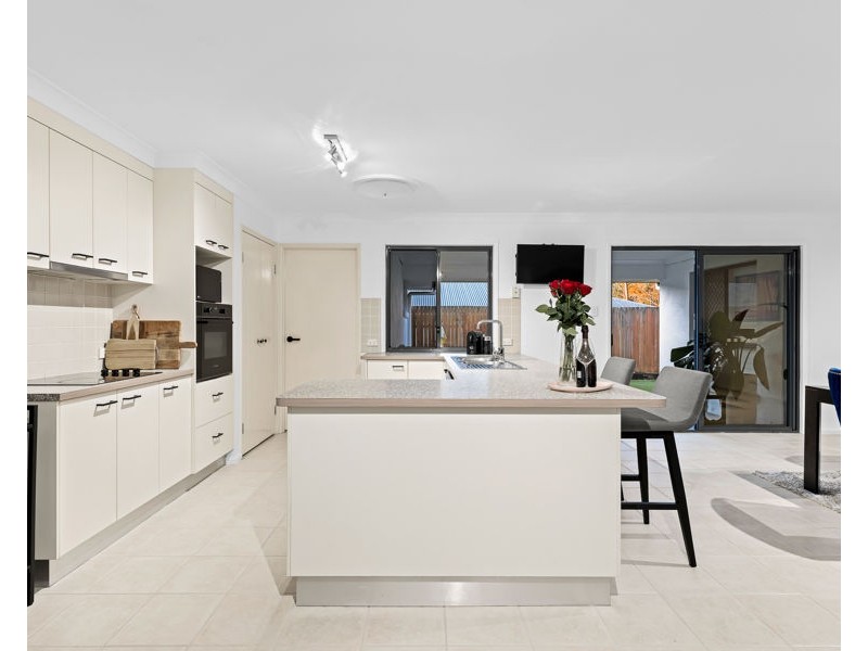 15 Luigina Close, Wakerley QLD 4154