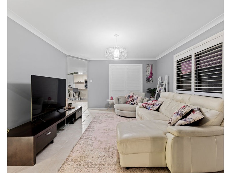 15 Luigina Close, Wakerley QLD 4154