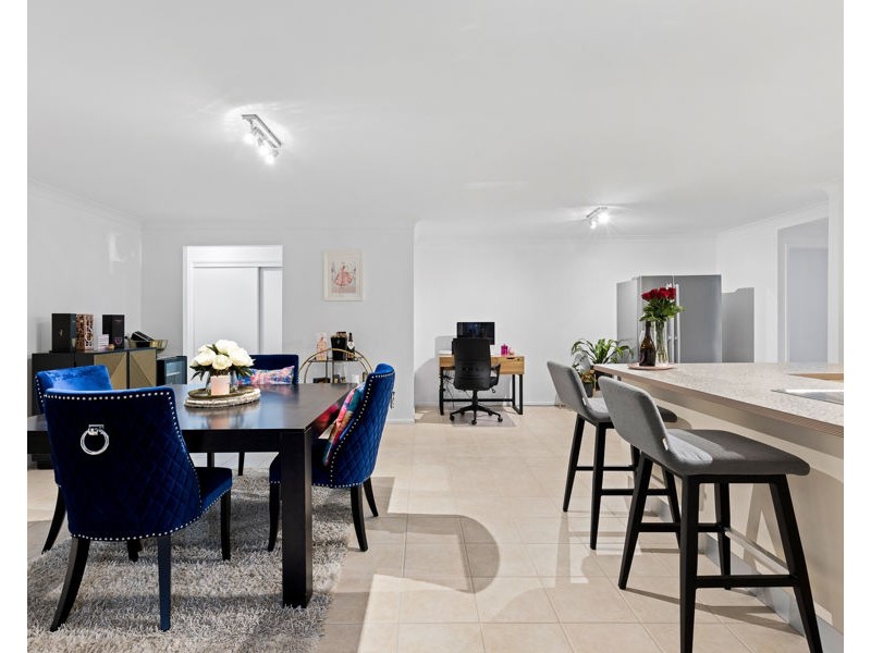 15 Luigina Close, Wakerley QLD 4154