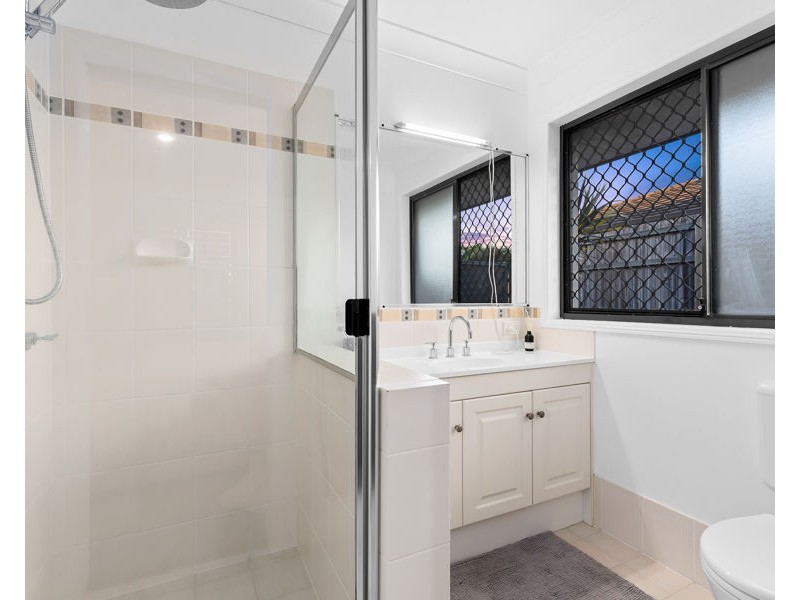 15 Luigina Close, Wakerley QLD 4154